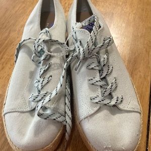 Beautiful shoes size 8.5!